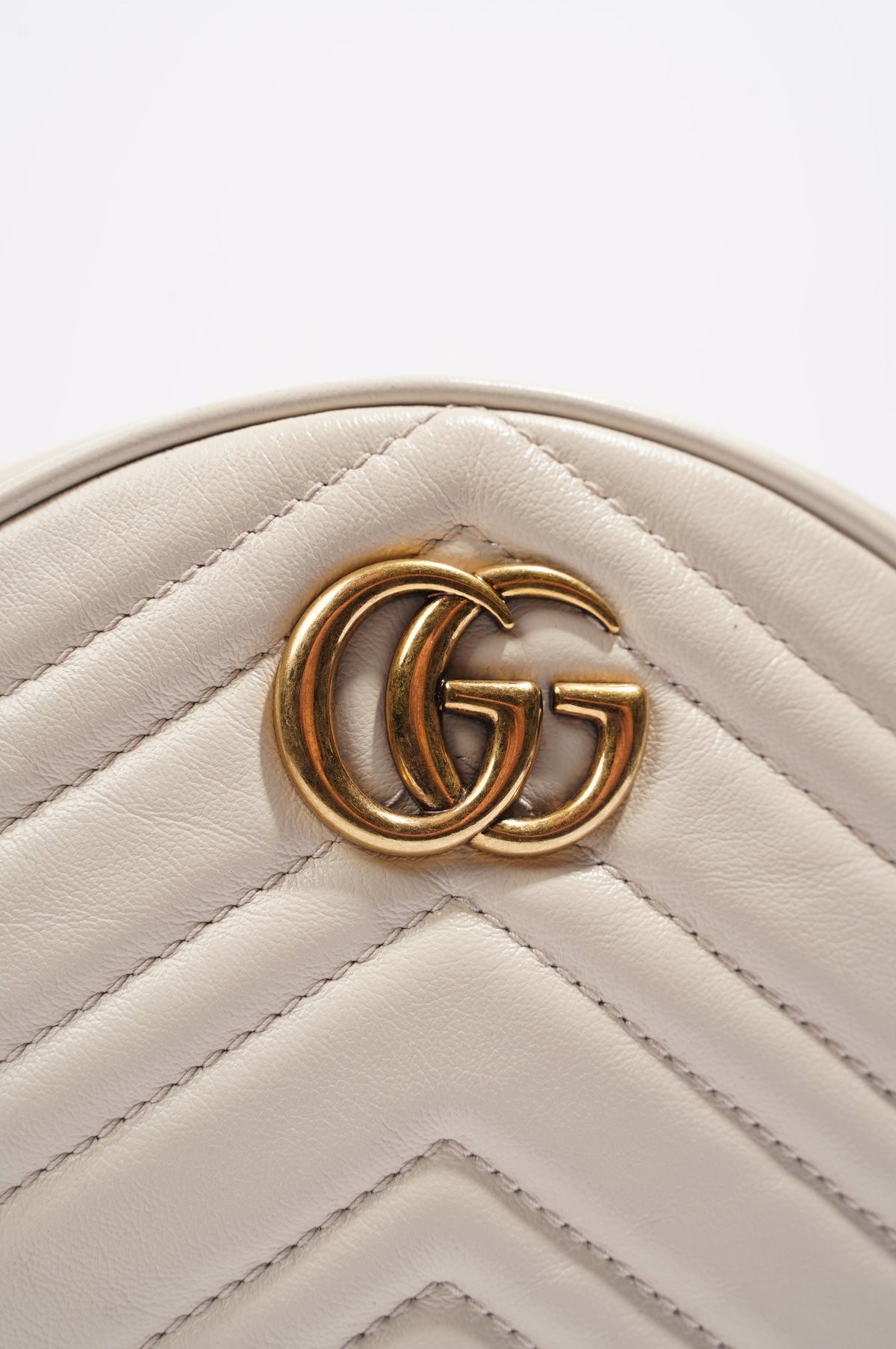 Gucci Womens Marmont Round Bag White / Gold