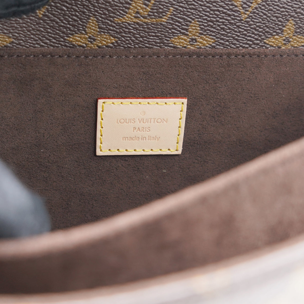 Louis-vuitton Monogram Canvas Pochette Metis Bag
