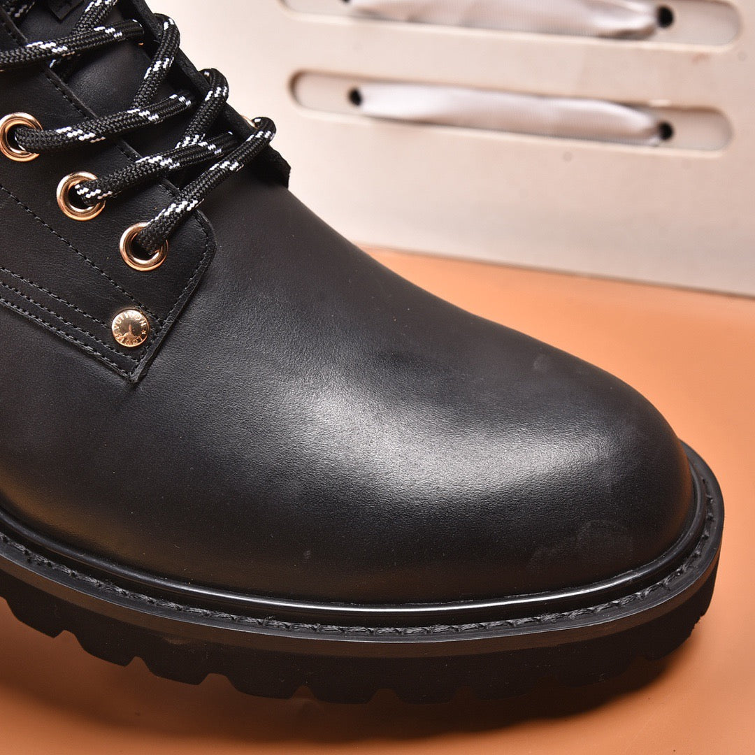 Louis Vuitton ankle shoes boots