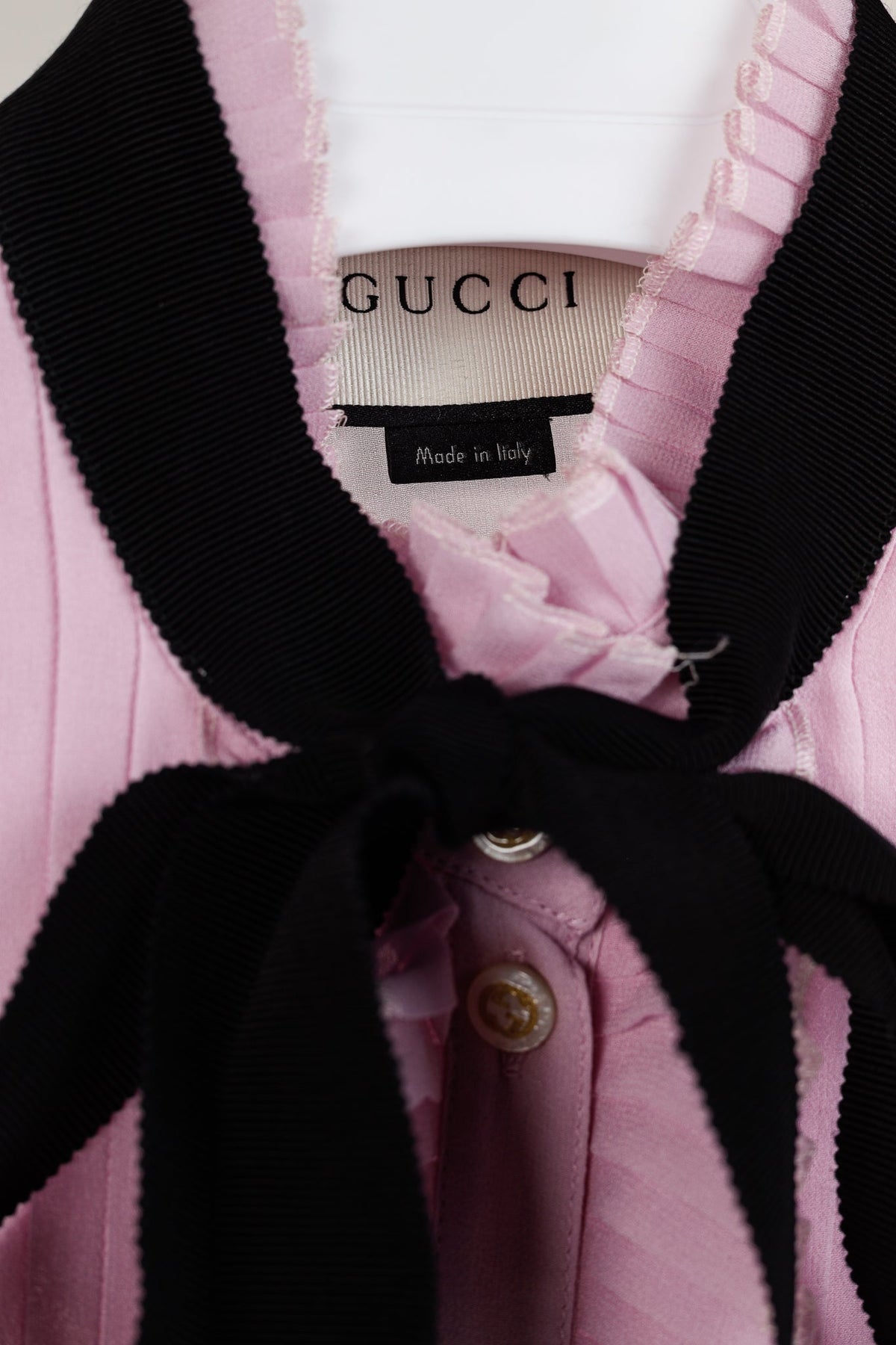 Gucci Resort 2016 Pink Silk Pleated Ruffle Tie-Neck Shirt