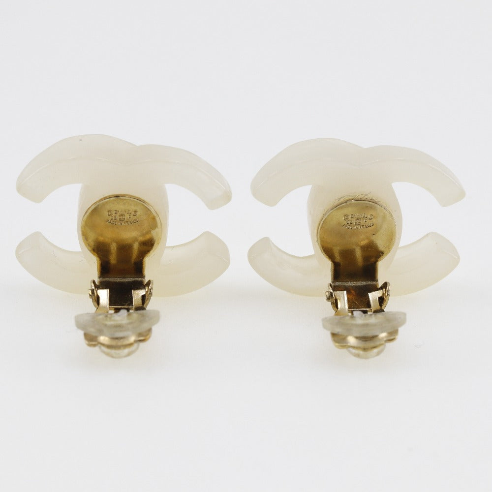 CHANEL Earring plastic White COCO Mark Women Used