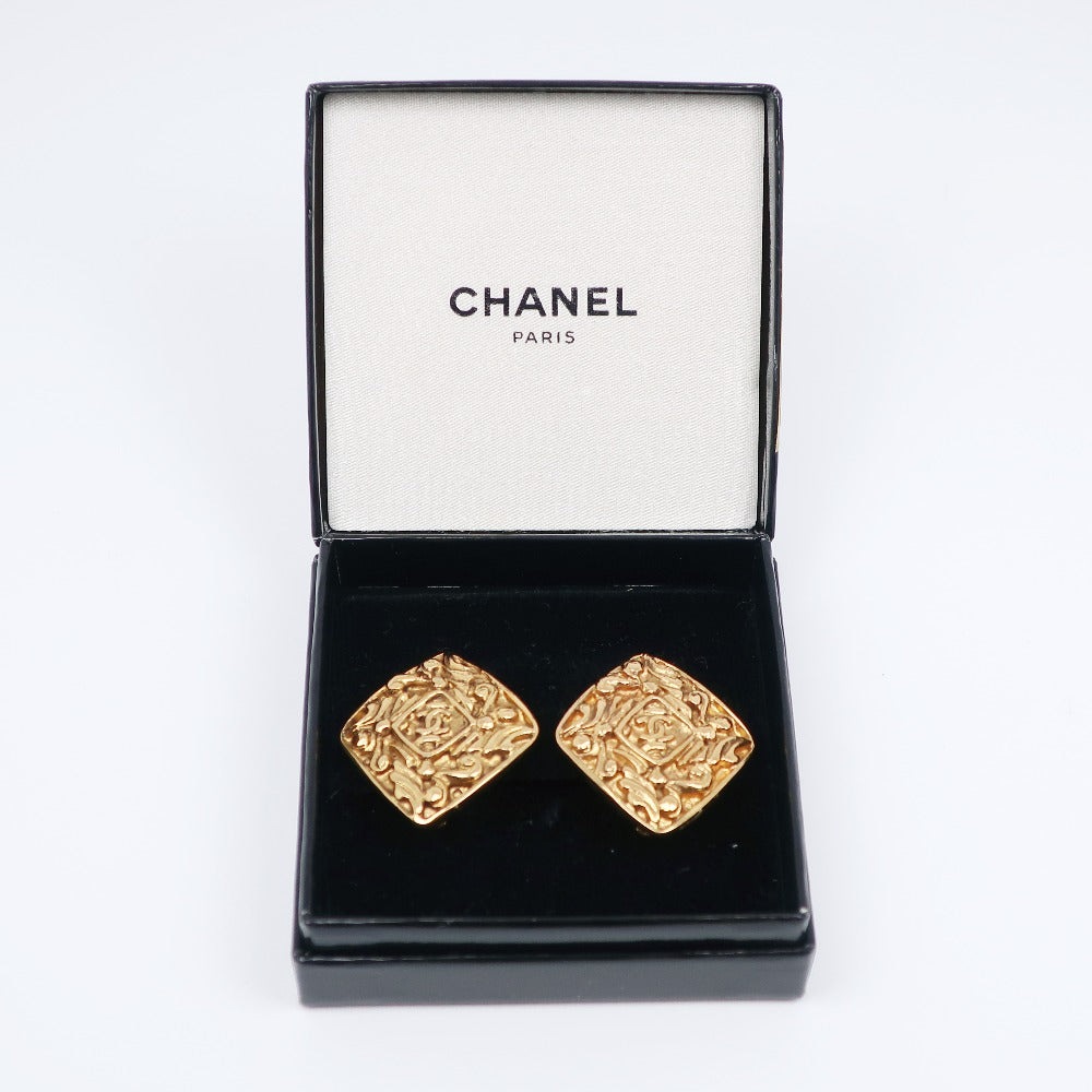 CHANEL Earring Plated Gold gold vintage COCO Mark Women Used