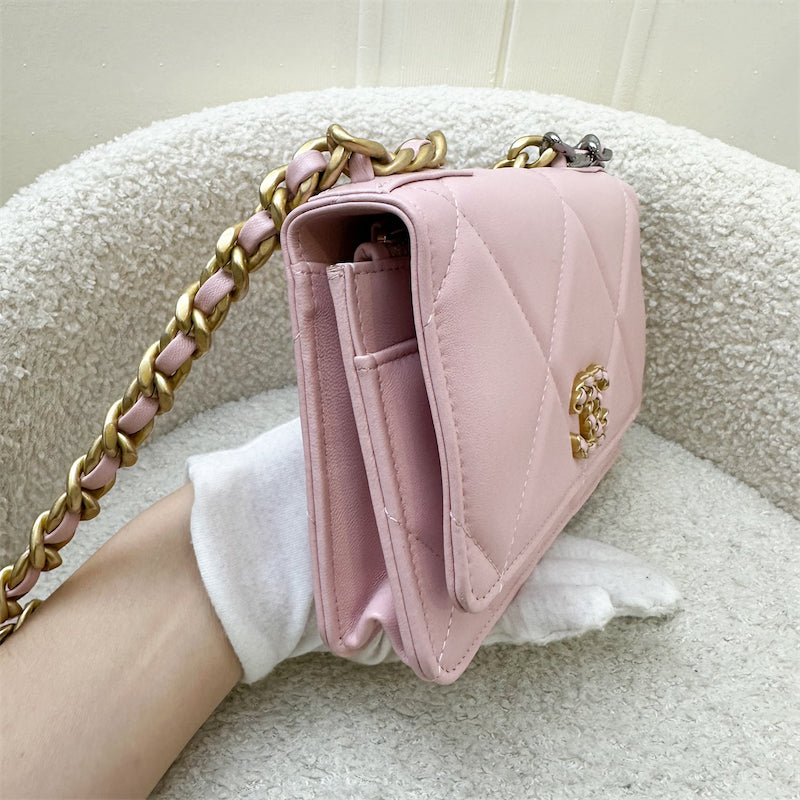 Chanel 19 Wallet on Chain WOC in 22B Pink Lambskin and 3-Tone HW (Model: AP0957)