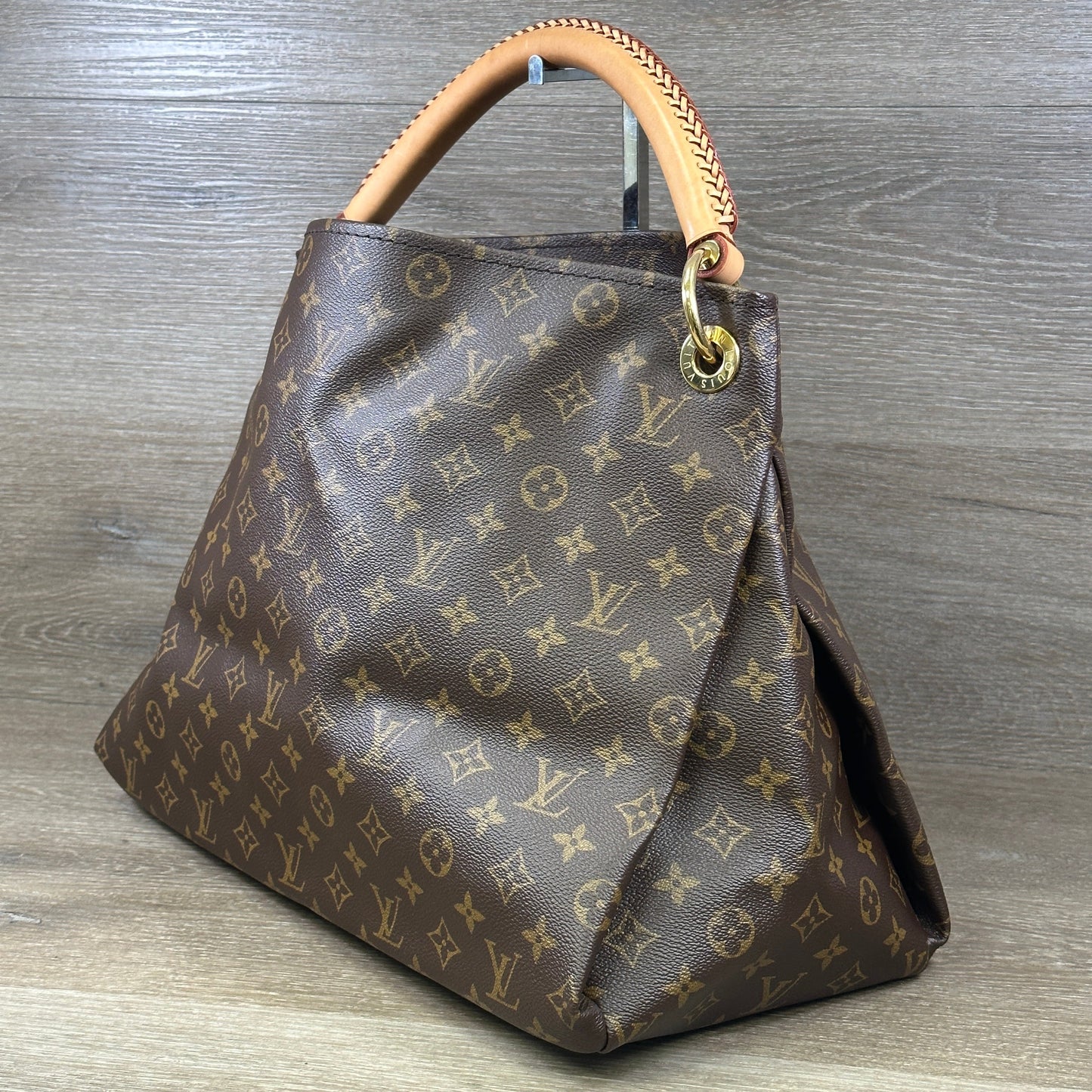 Louis Vuitton Monogram Artsy MM