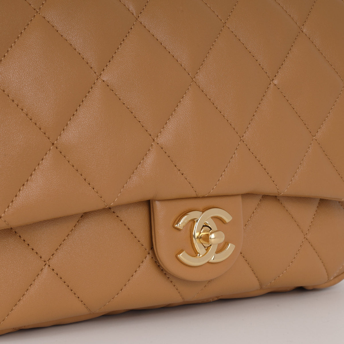Large Chunky Chain Flap
