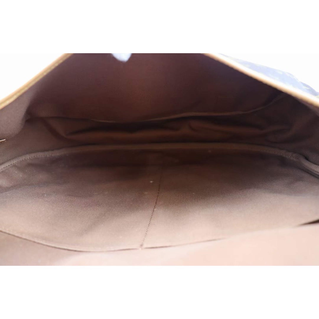 Rank A| LV Monogram Saumur GM 43 Shoulder Bag|091418