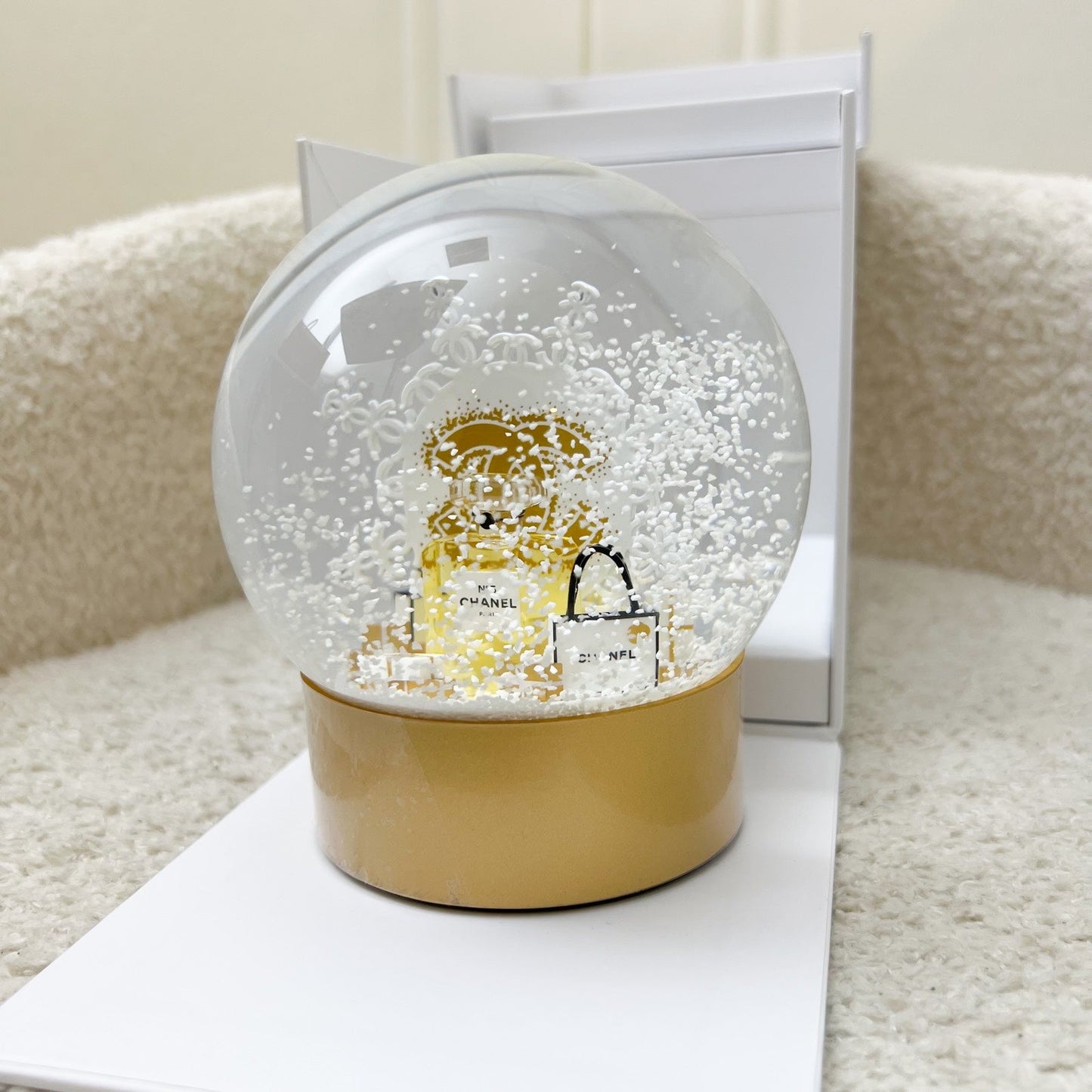Chanel VIP Gift Snowflake Perfume Globe