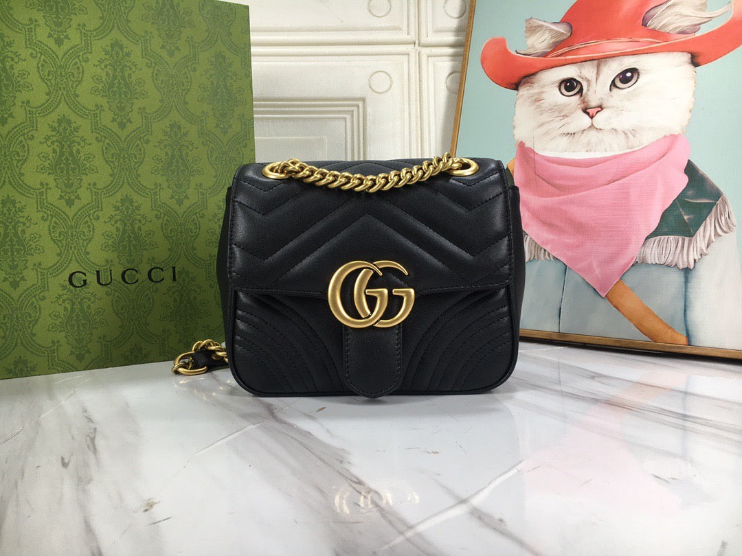 GC544 GG Marmont Mini Shoulder Bag / 7"W x 5.9"H x 3.1"D