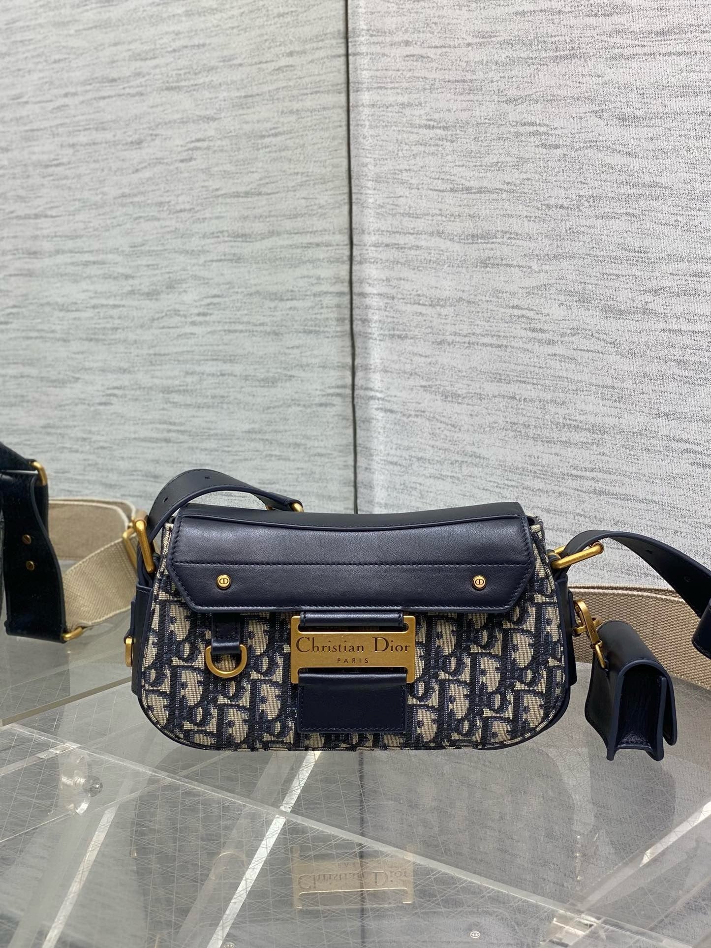 DR538 Small Streetchic Bag / 9.5x5x2inches / HIGHEST QUALITY VERSION