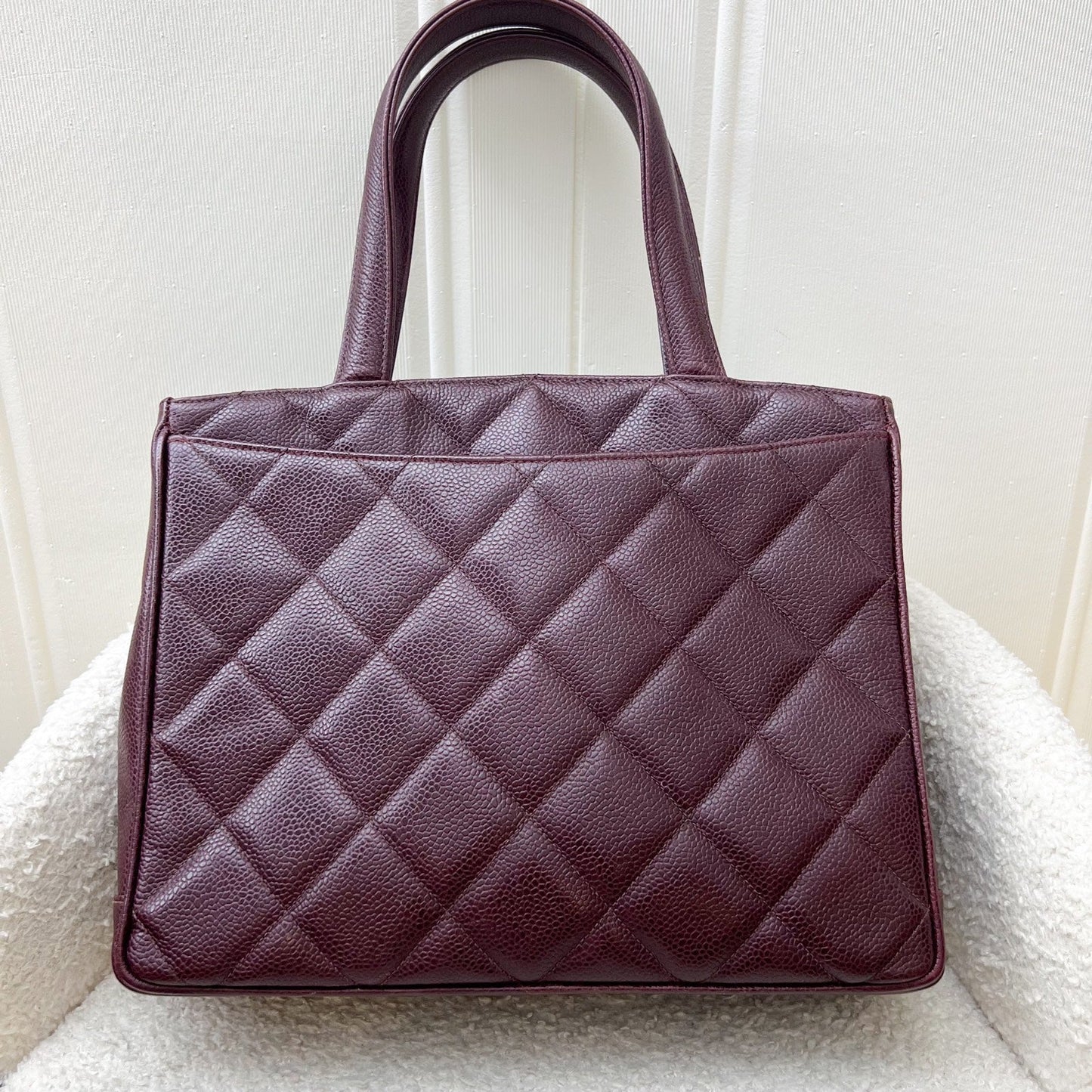 Chanel Vintage Shoulder Tote Bag in Dark Burgundy Red Caviar GHW