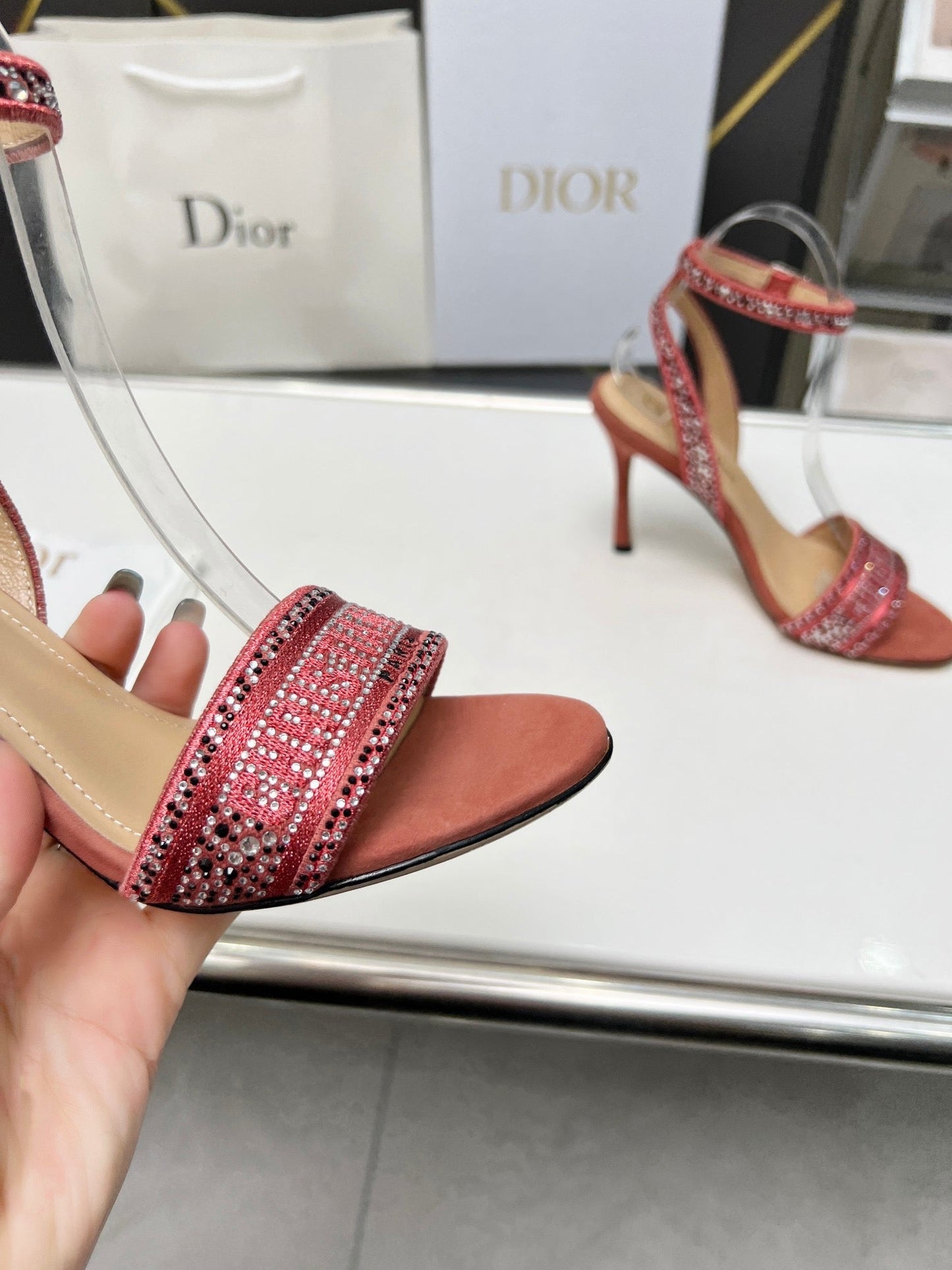 SE1110 DR Dway Heeled Sandal / Size5-10