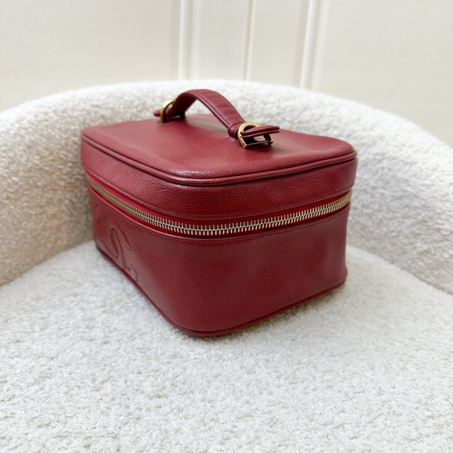 Chanel Vintage Vanity Case in Red Caviar and GHW