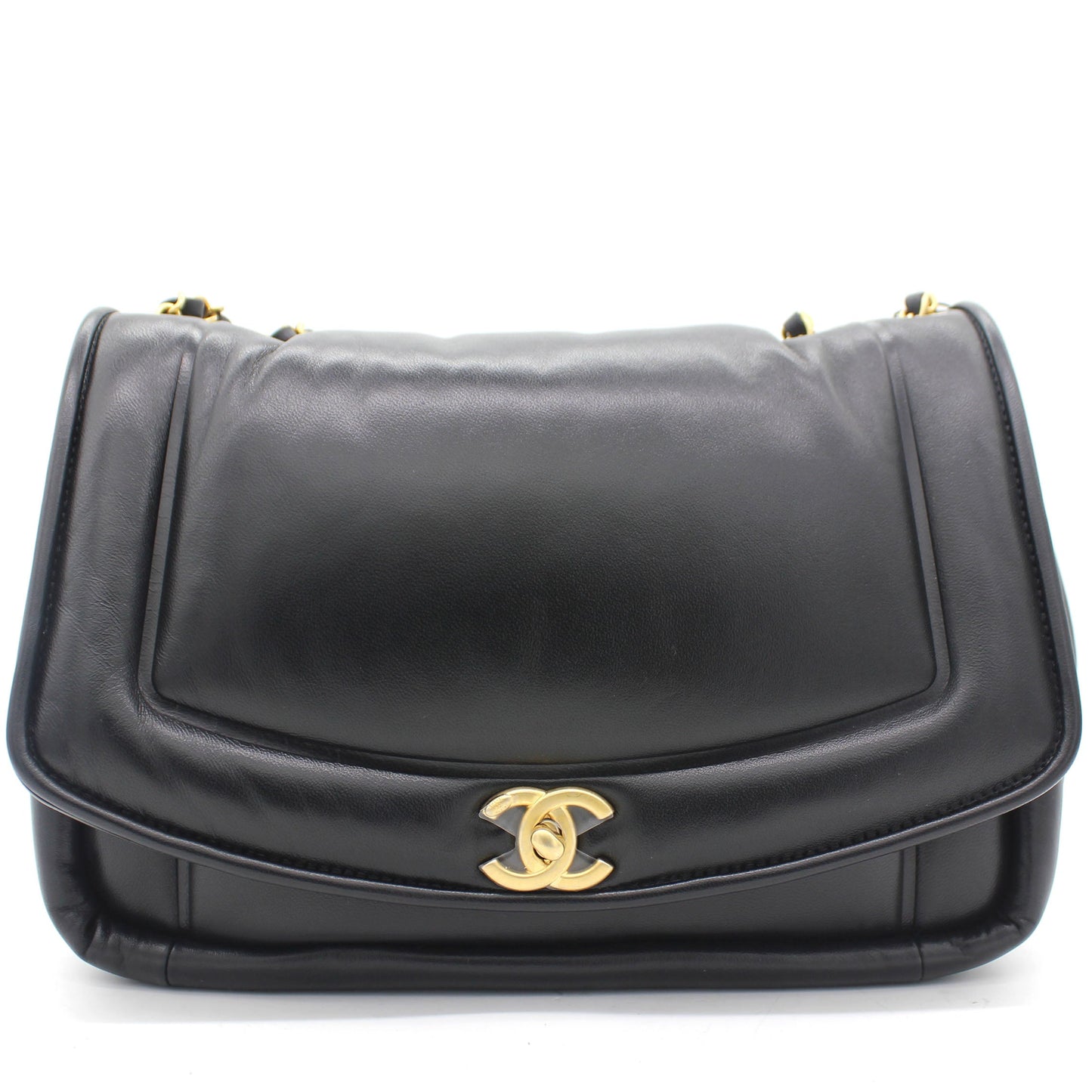 Medium Vintage Puffy Flap Bag in Black Lambskin