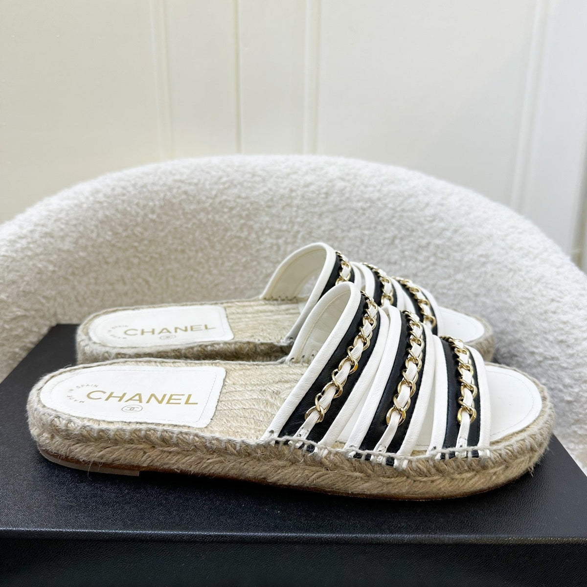 Chanel 20P Espadrille Slides / Sandals in Black and White Leather with GHW