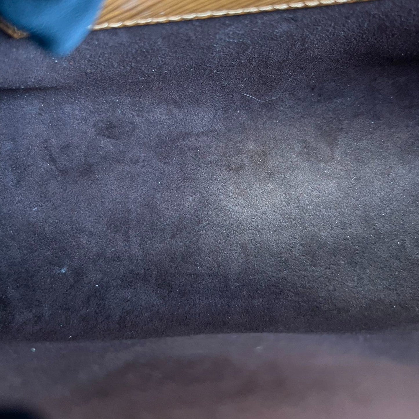 Louis-Vuitton Twist MM Shoulder Epi Gold GHW
