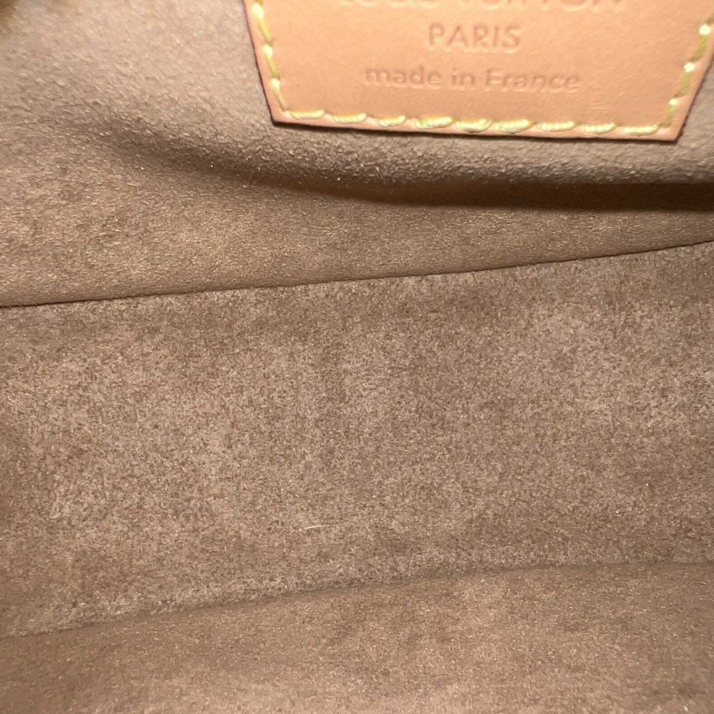 Louis-Vuitton Loop Shoulder Monogram Brown GHW