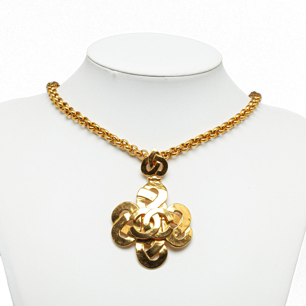 CHANEL CC Pendant Necklace Costume Necklace