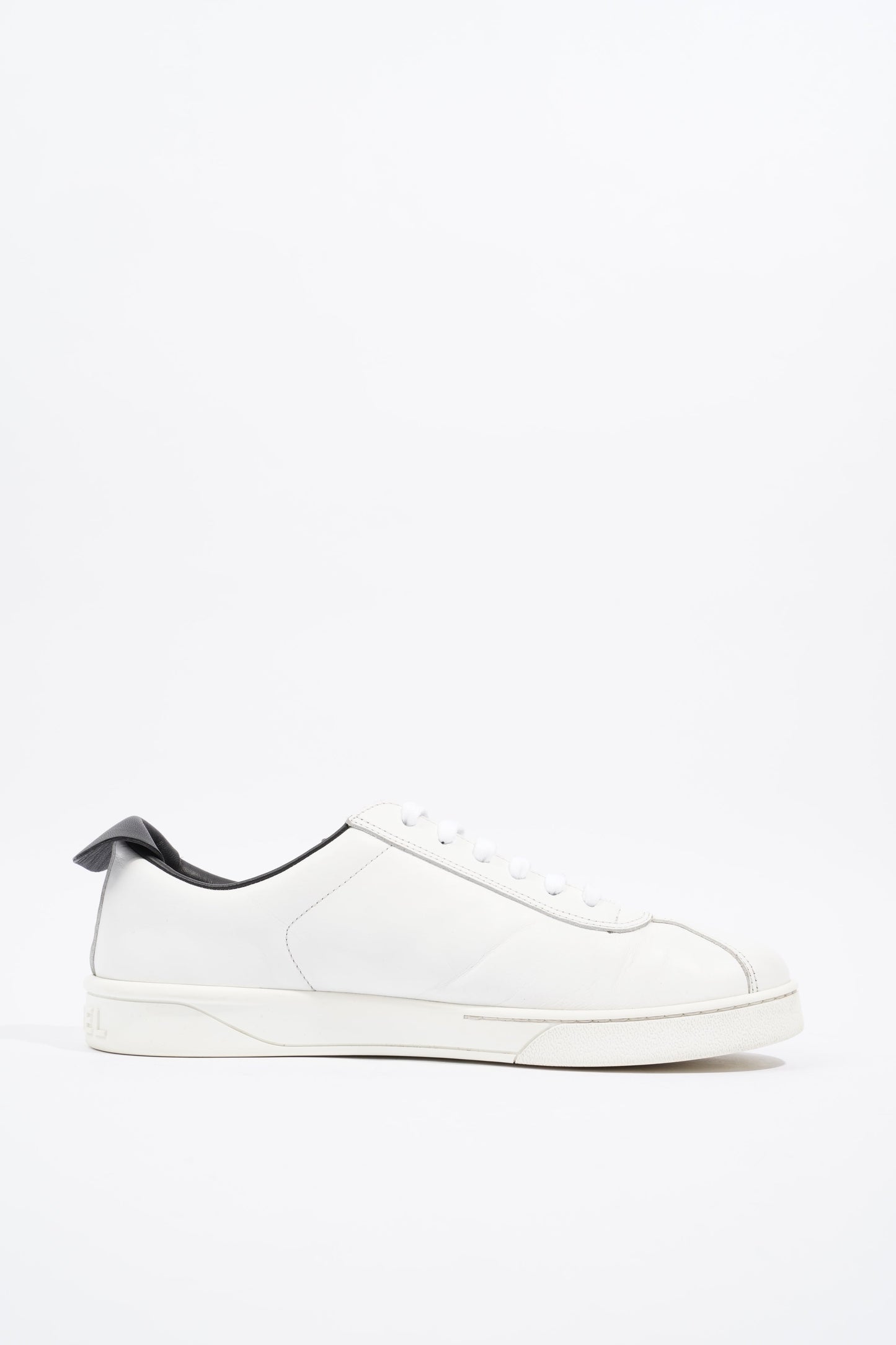 Chanel CC Logo Lace Up White Black Leather EU 41.5 UK 8.5
