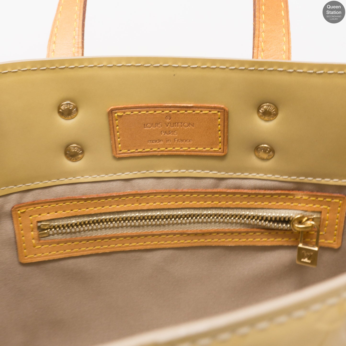 Louis-vuitton Reade PM Vernis Beige