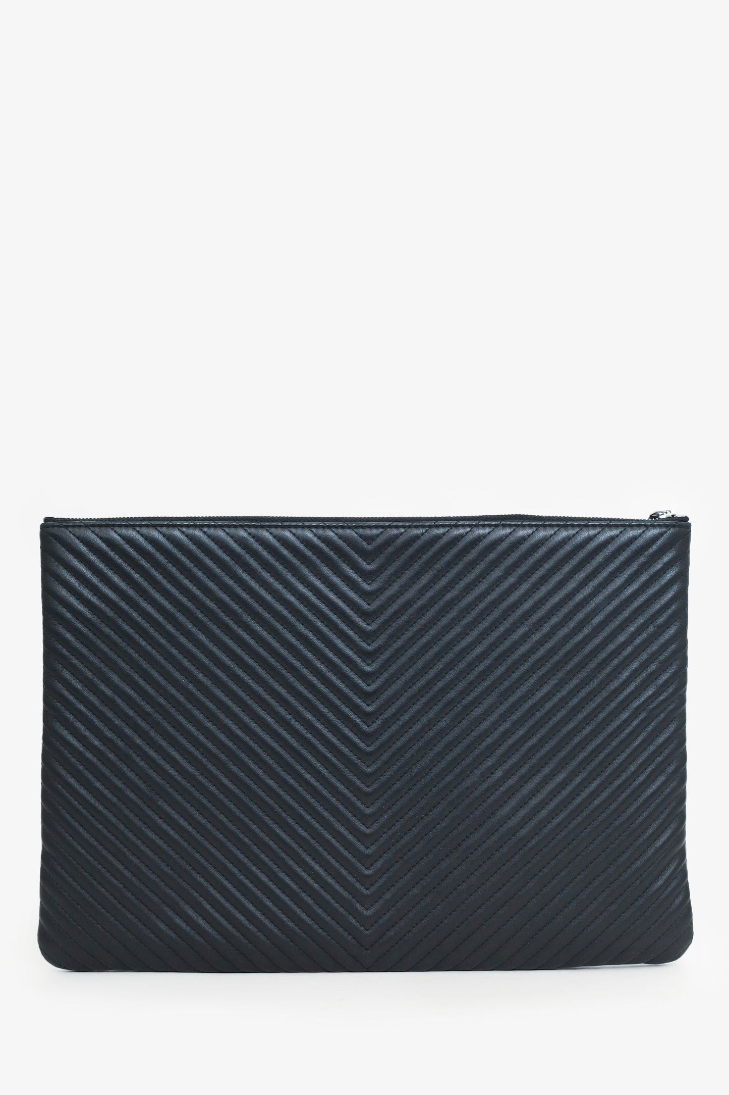 Chanel™ 2016 Black Leather Chevron Quilted O-Case
