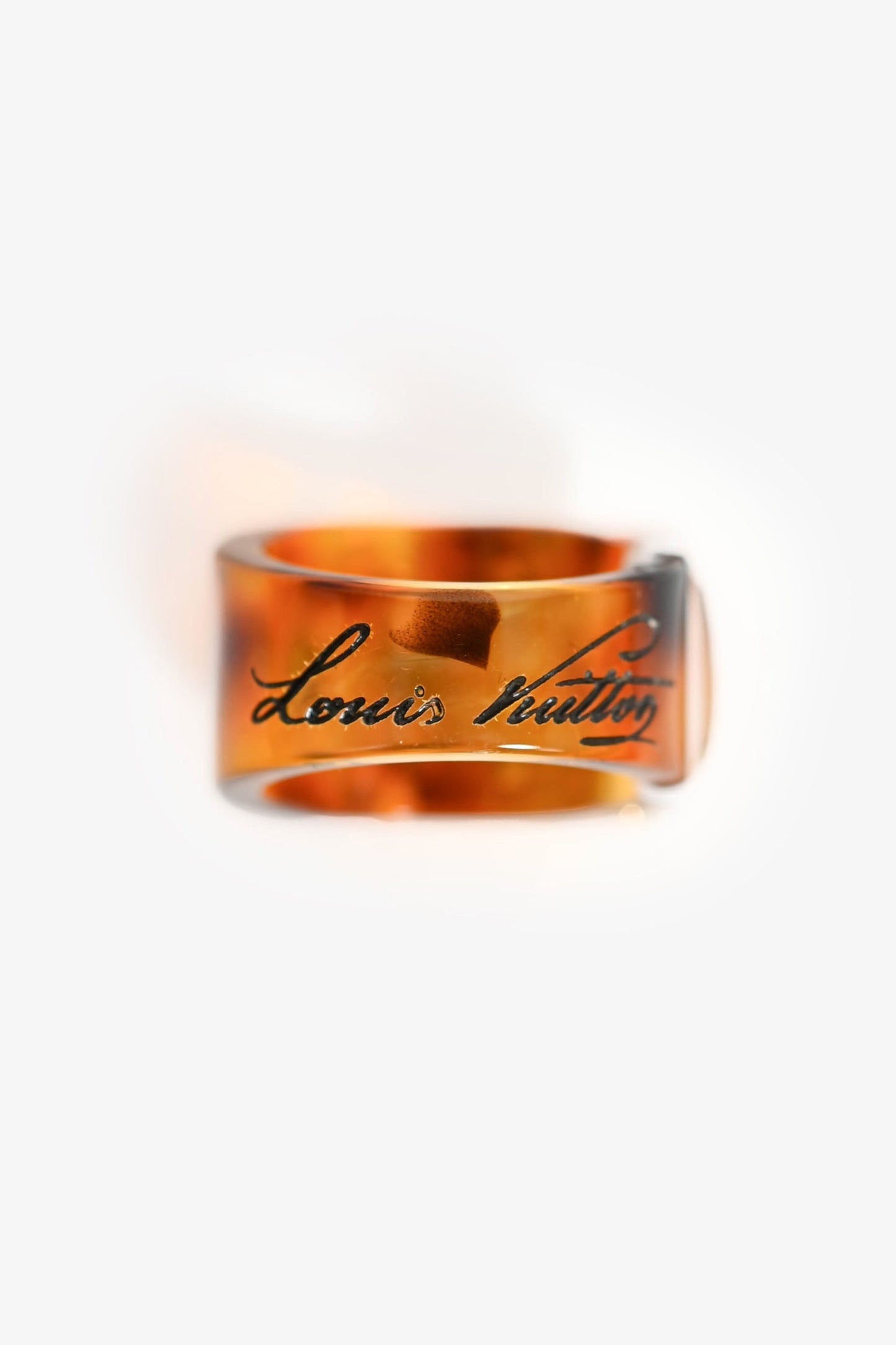 Louis Vuitton Brown Tortoiseshell Resin Gold Toned 'Lock Me' Ring Size L