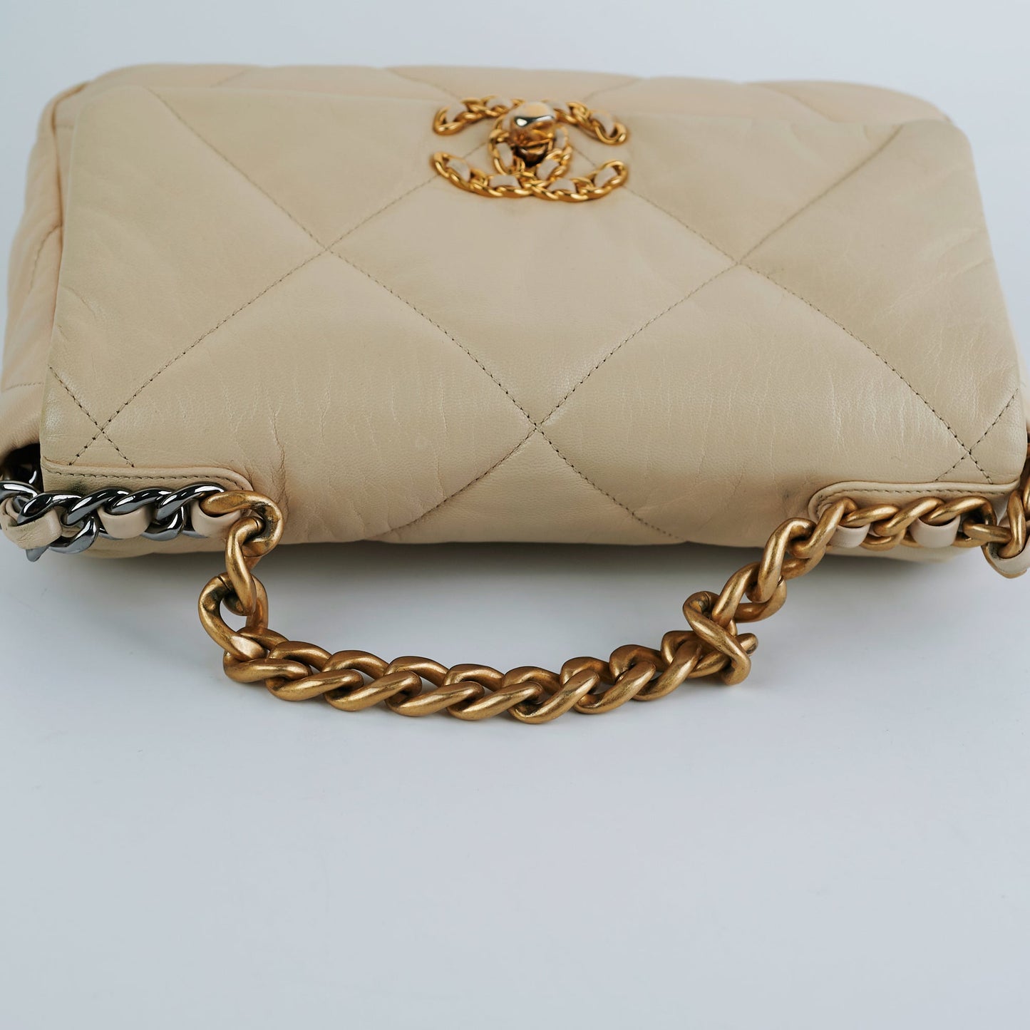 Chanel Small 19 Beige