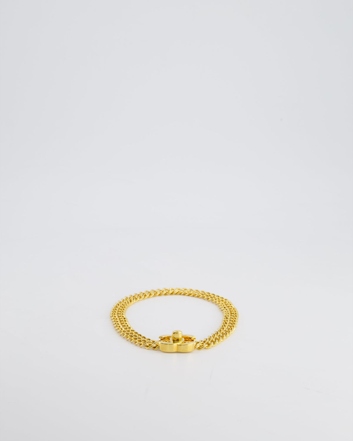 Chanel 97P Vintage Gold Chain Chocker Necklace With CC Turn Lock Detail