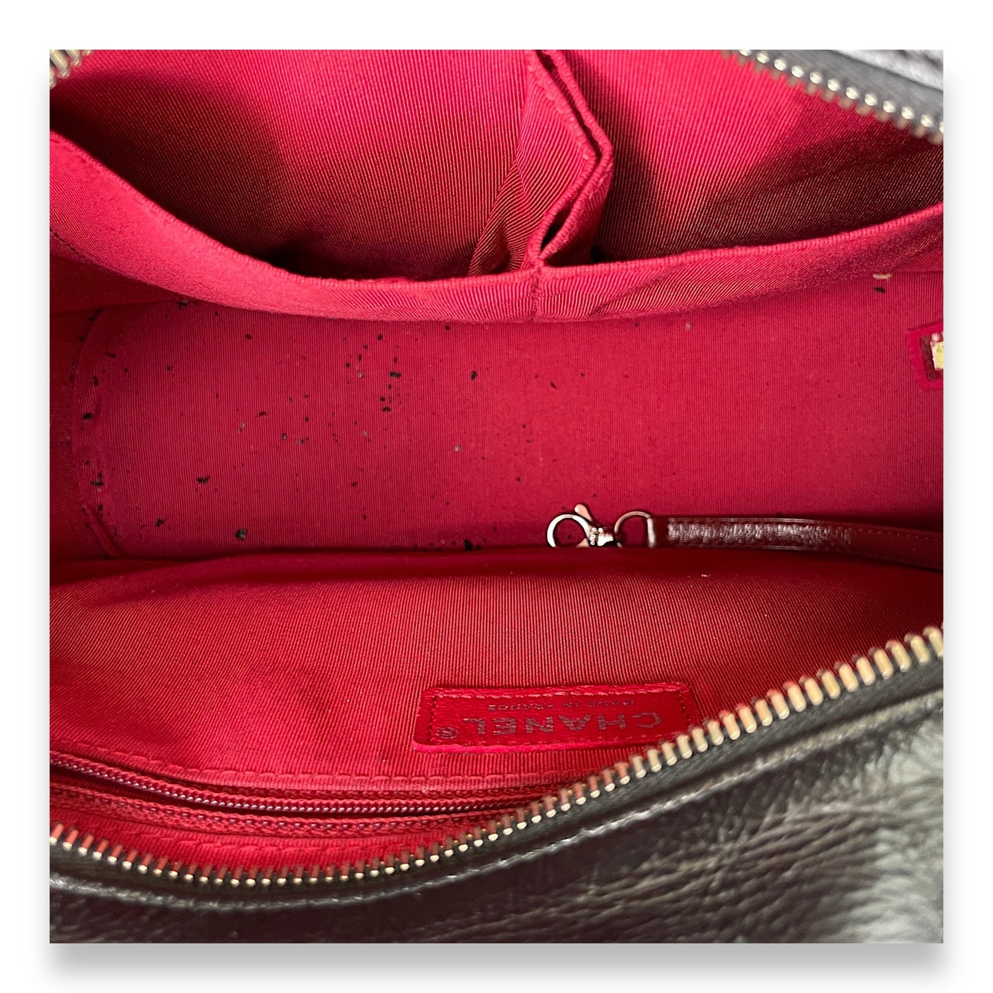 Gabrielle Medium Crossbody bag in Suede leather, Gold Hardware