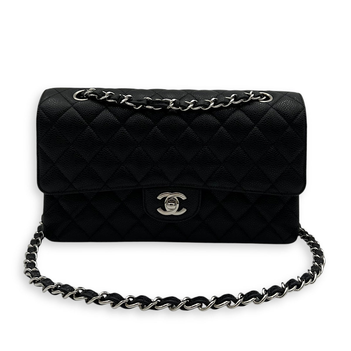 Classic Medium Black Shoulder Bag in Caviar Leather, Silver hardware