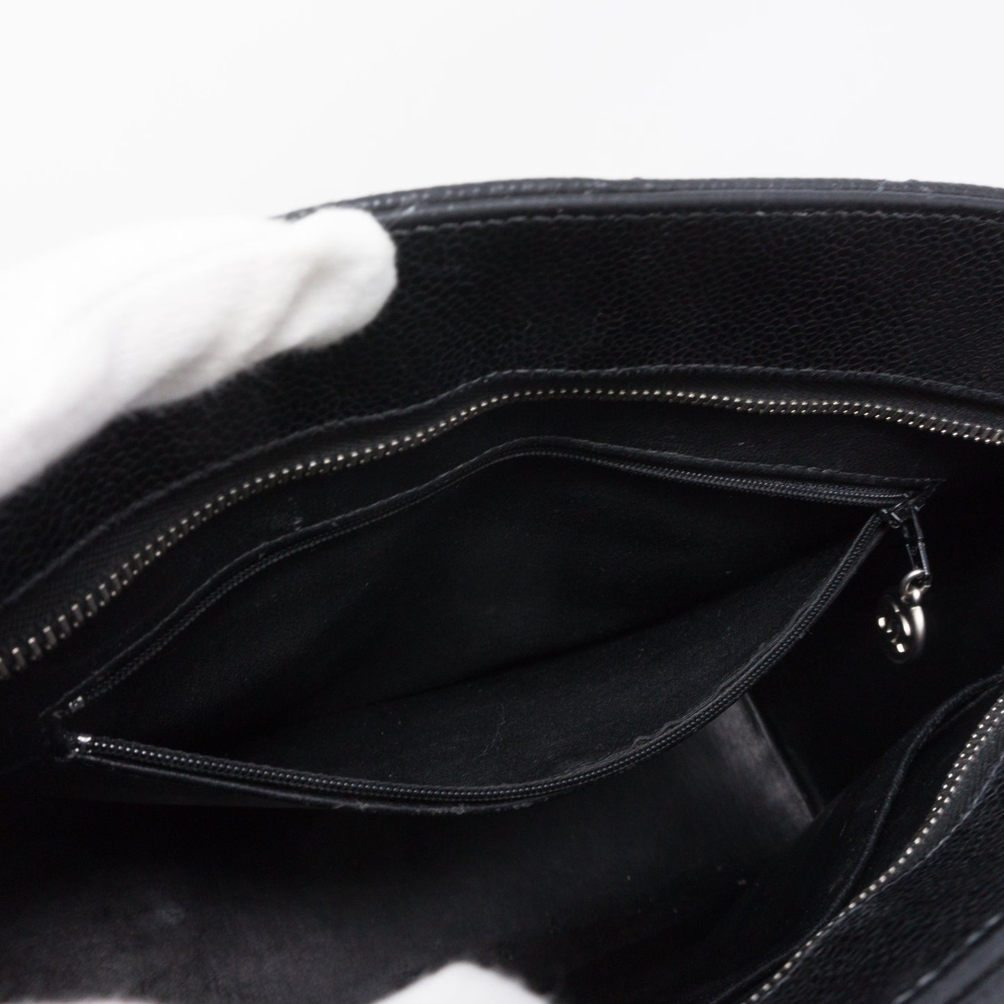 Médaillon Black Caviarskin