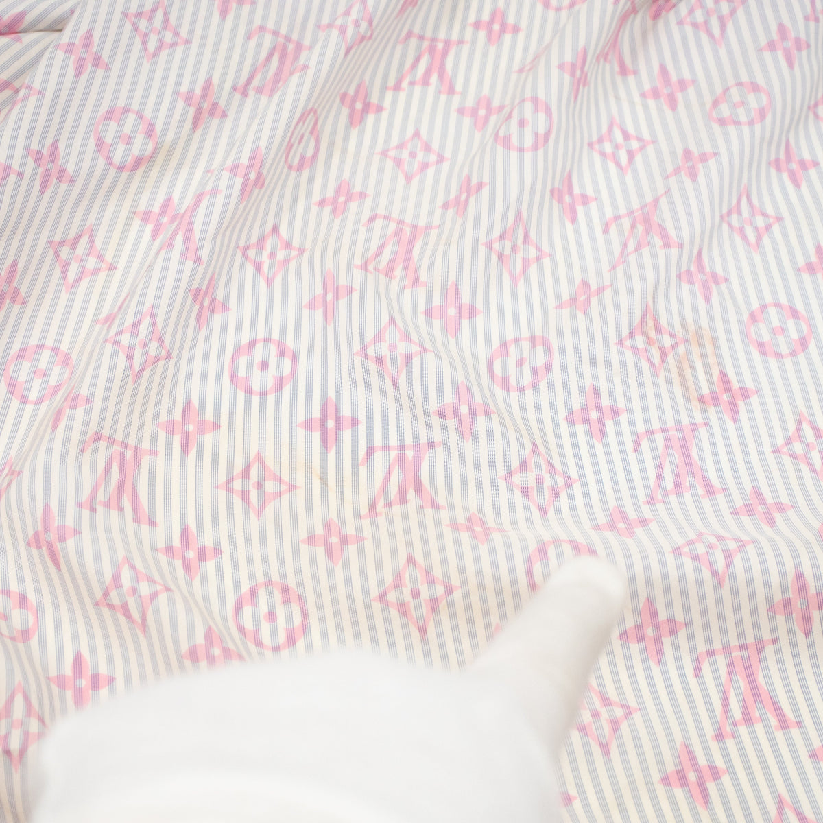 Louis-vuitton Sur Mesure Silk Square Scarf Pink