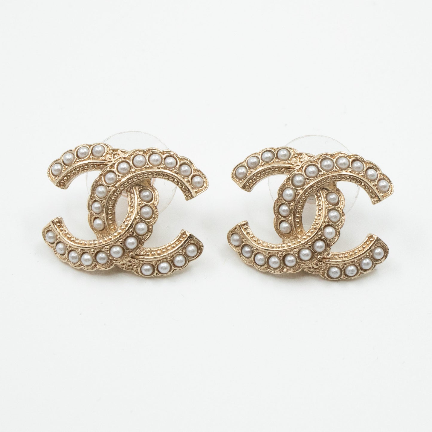 CC Pearl Earrings Light Gold