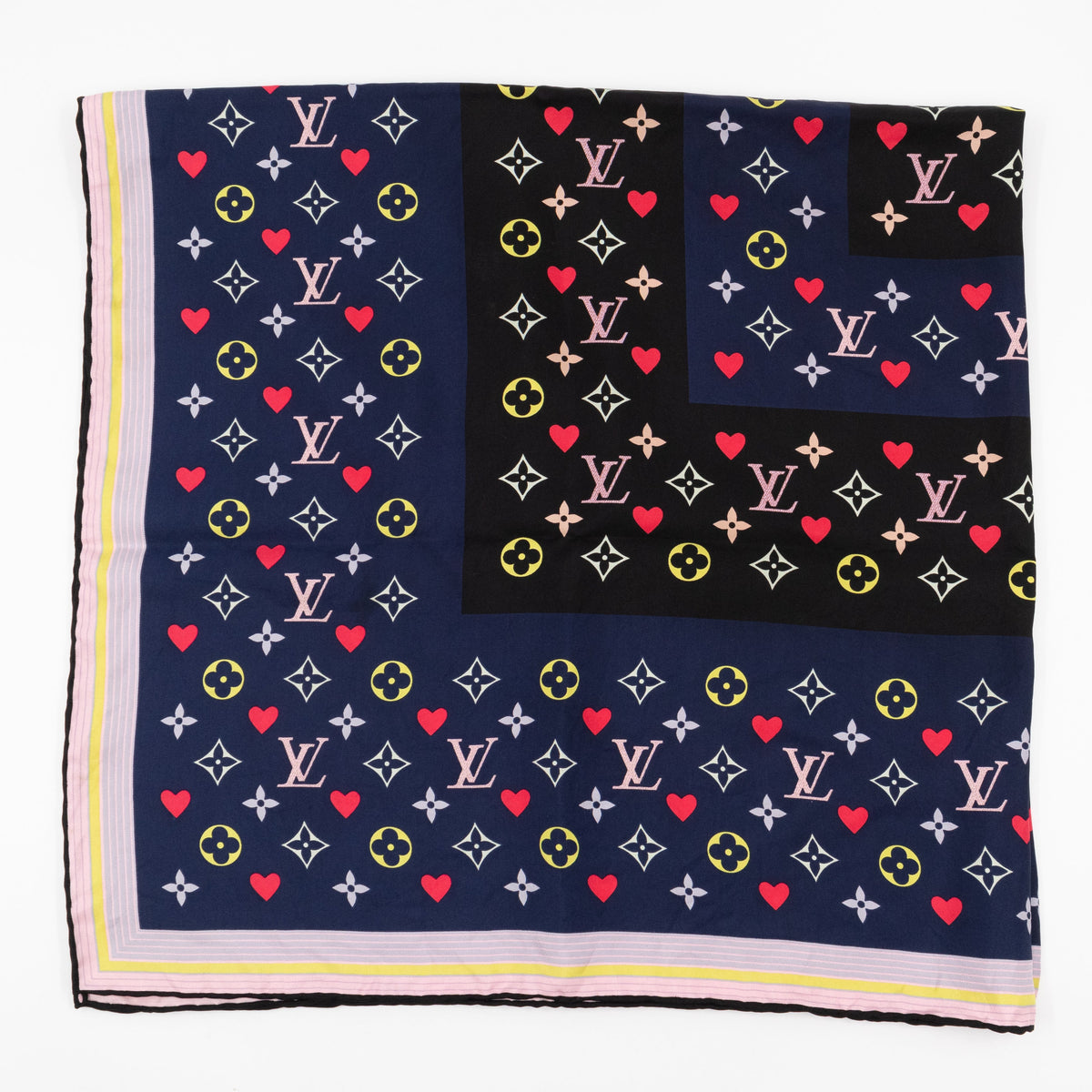 Game On Square Silk 90 Blue