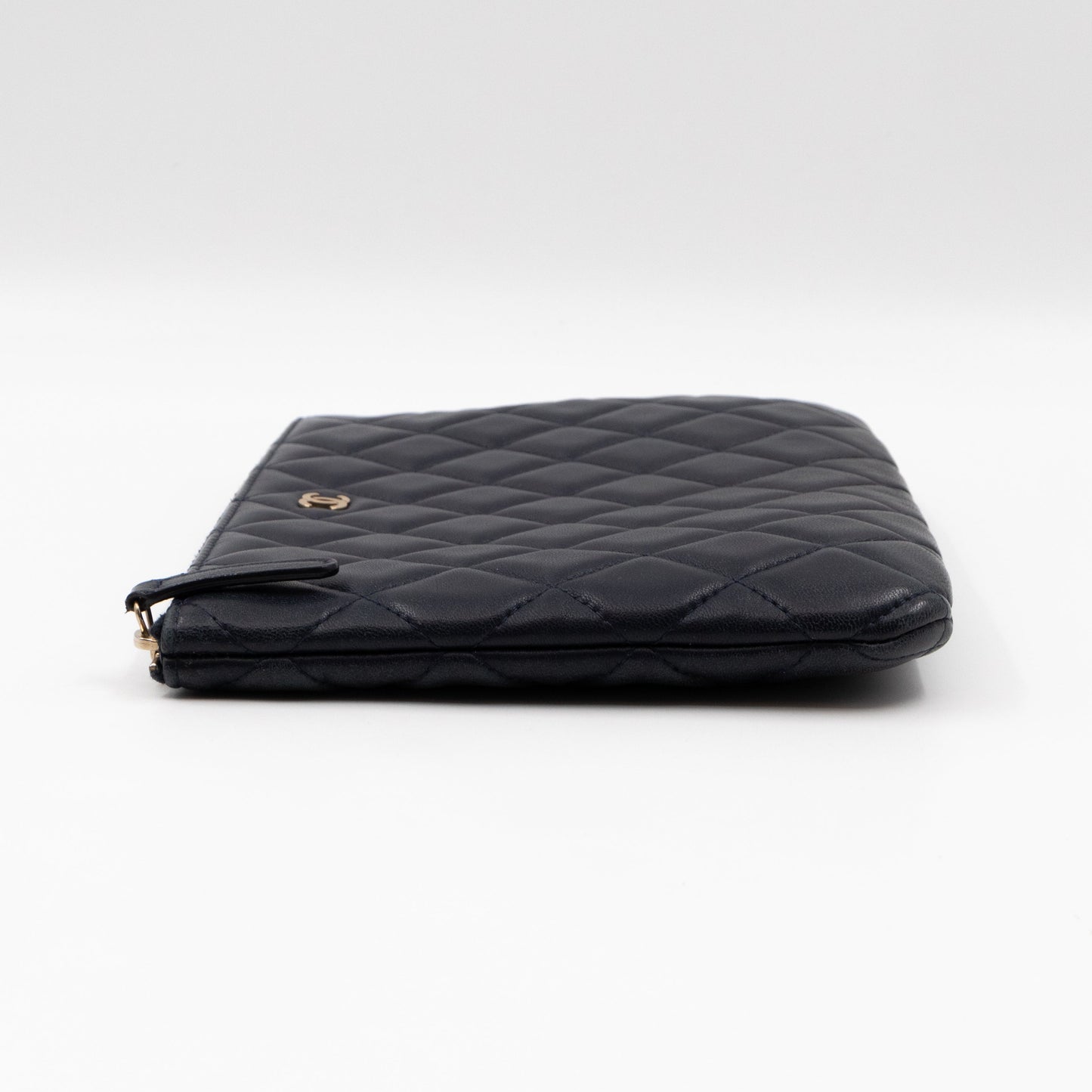 Classic Medium O Case Navy Leather