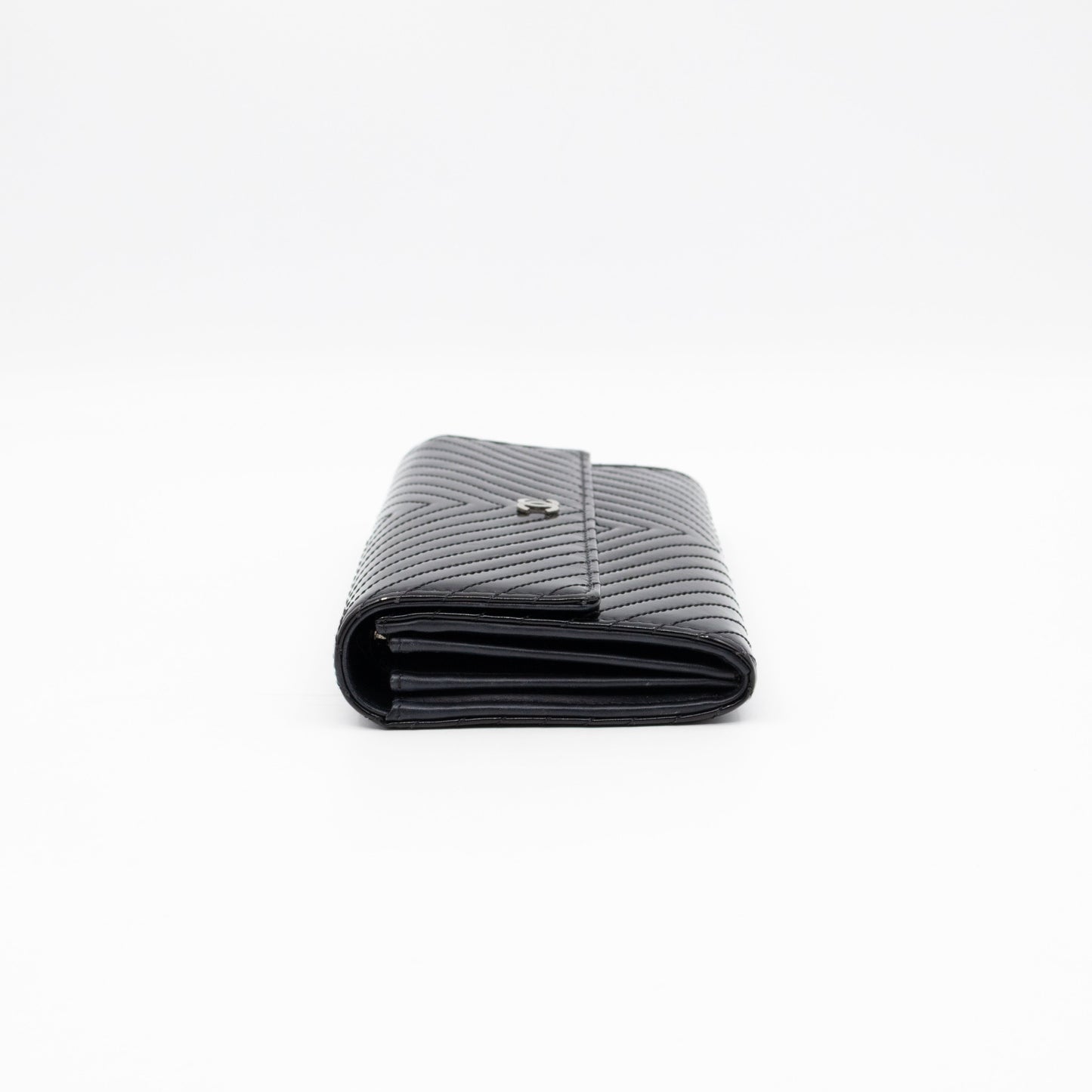 Gusset Long Flap Wallet Chevron Black Patent Leather