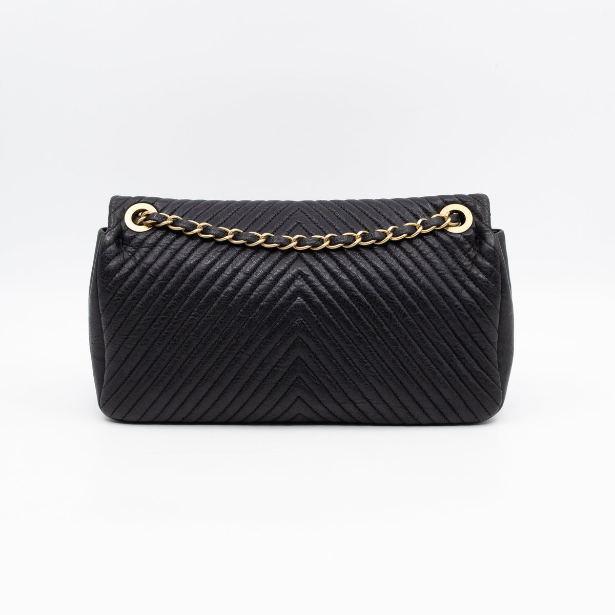 Medallion Charm Flap Bag Medium Black Chevron Leather