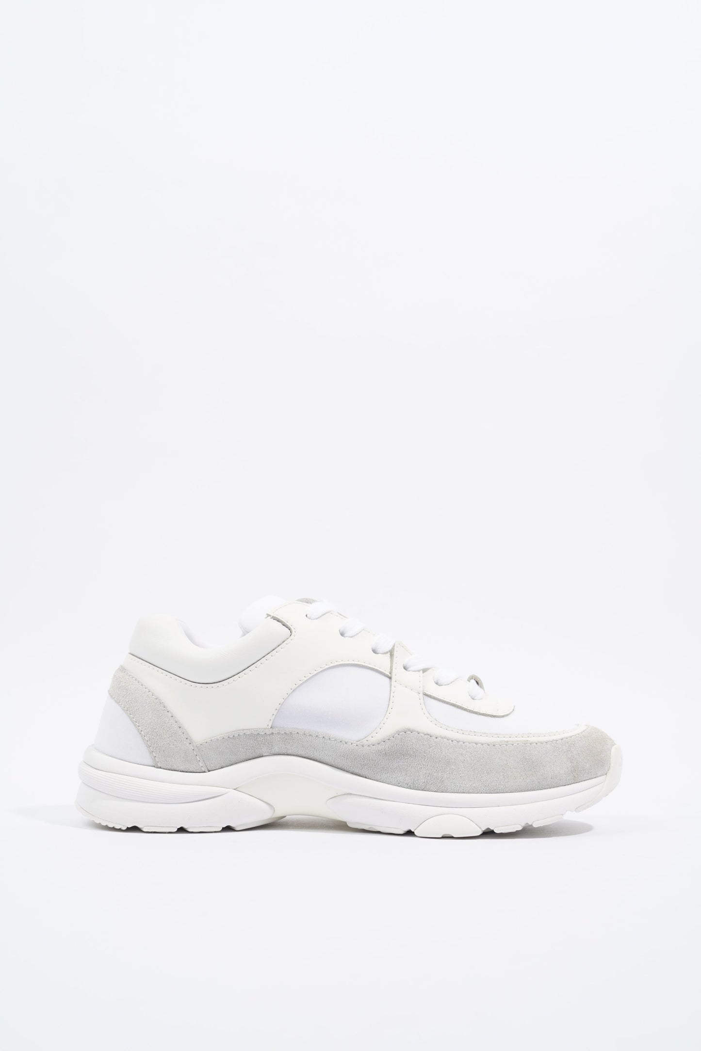 Chanel CC Logo Sneaker White Suede EU 38 UK 5