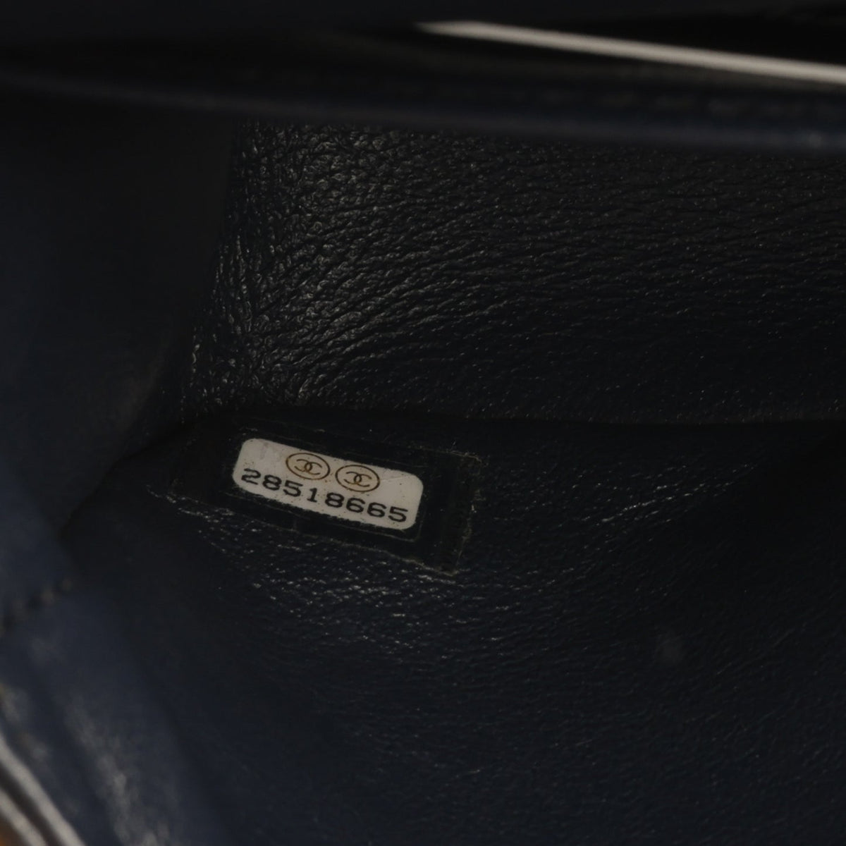 Chanel - Medium Classic Flap - Midnight Blue Quilted Caviar CGHW - 2018 -