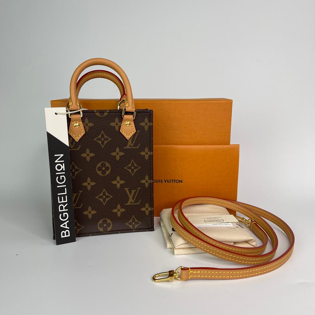 Louis-Vuitton Nano Petit Sac Plat