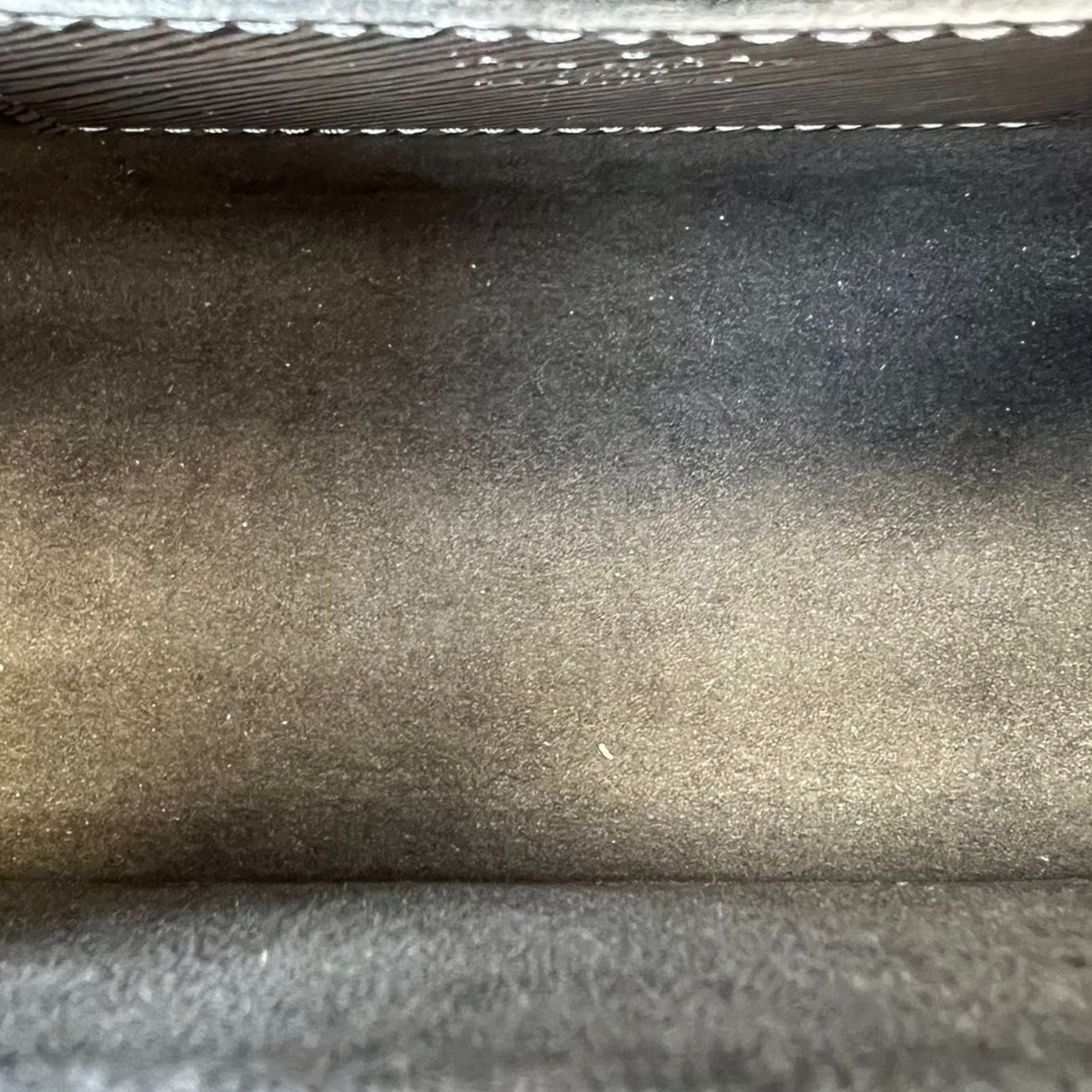 Louis-Vuitton Epi Twist Shoulder Bag MM Noir Grey SHW