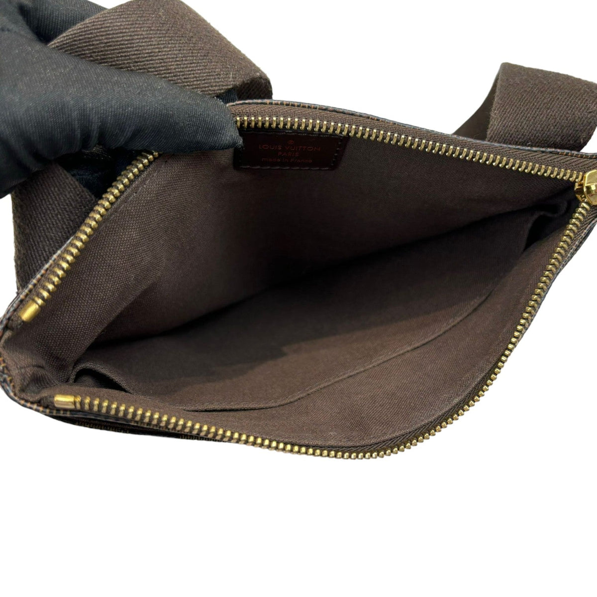 Louis-Vuitton Brooklyn Flat Pochette Damier Ebene Brown GHW