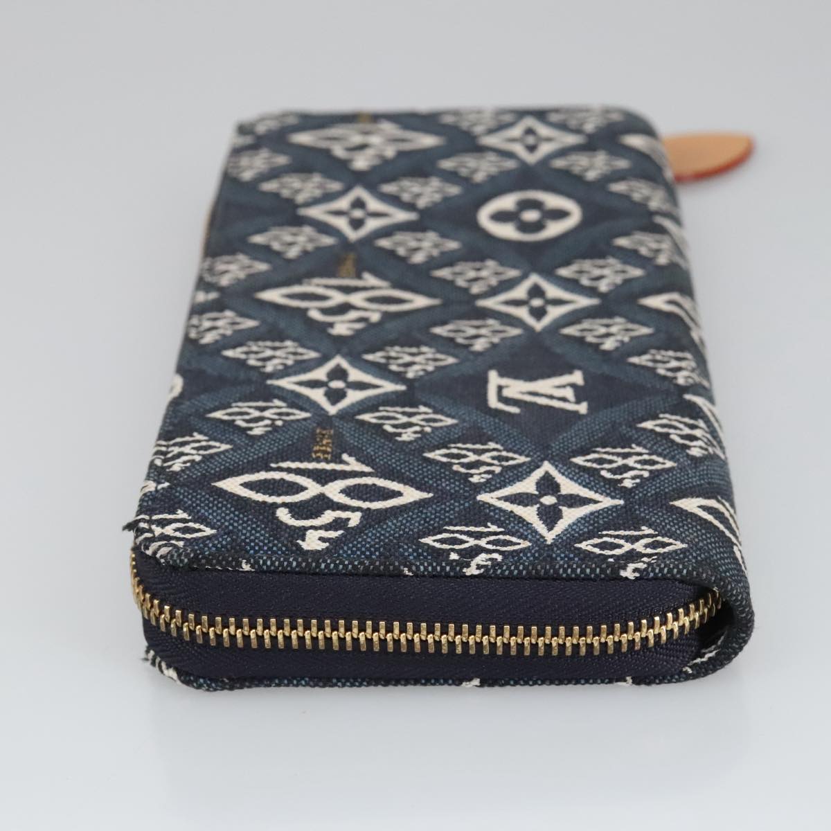 Louis Vuitton Portefeuille Zippy Canvas Wallet