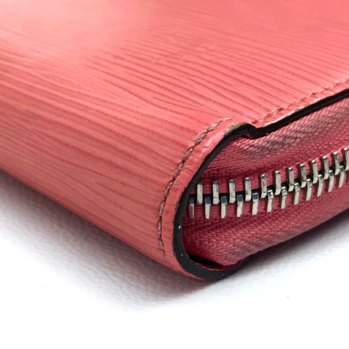 Louis Vuitton Leather Long Wallet (Bi-Fold)