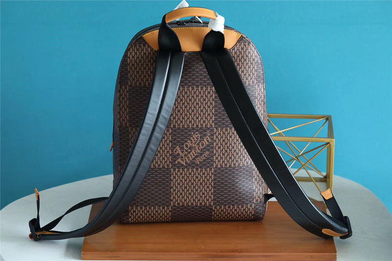 Franco Shops - Louis Vuittons - 9780