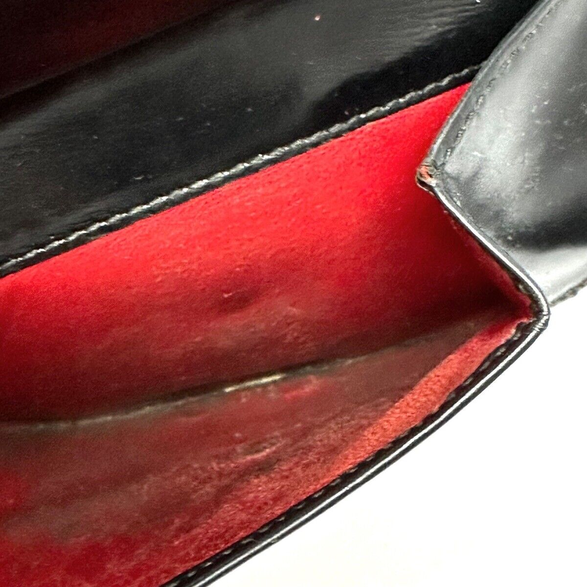 Gucci - Black Leather Bifold Wallet