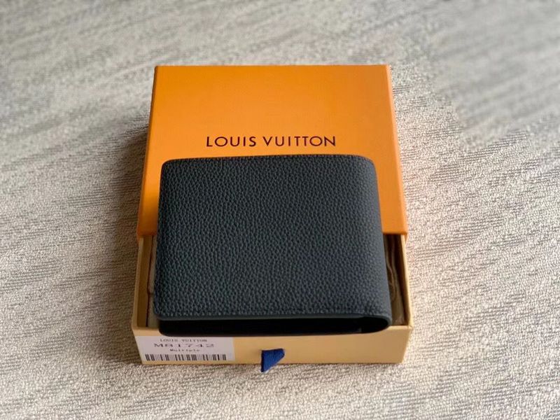 Franco Shops - Louis Vuittons - 15672