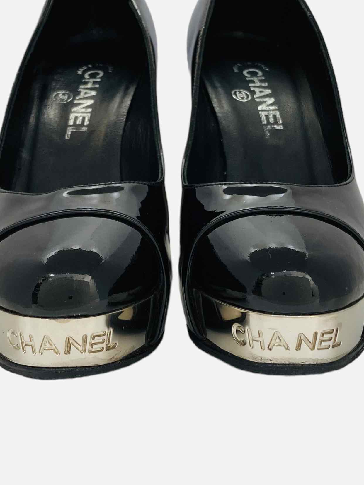 CHANEL Black Cap Toe Pumps