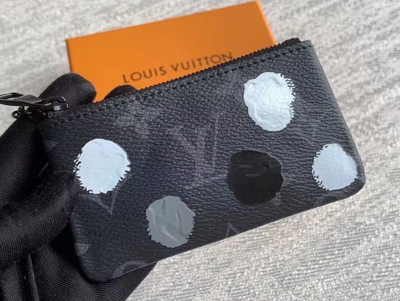 Franco Shops - Louis Vuittons - 15753