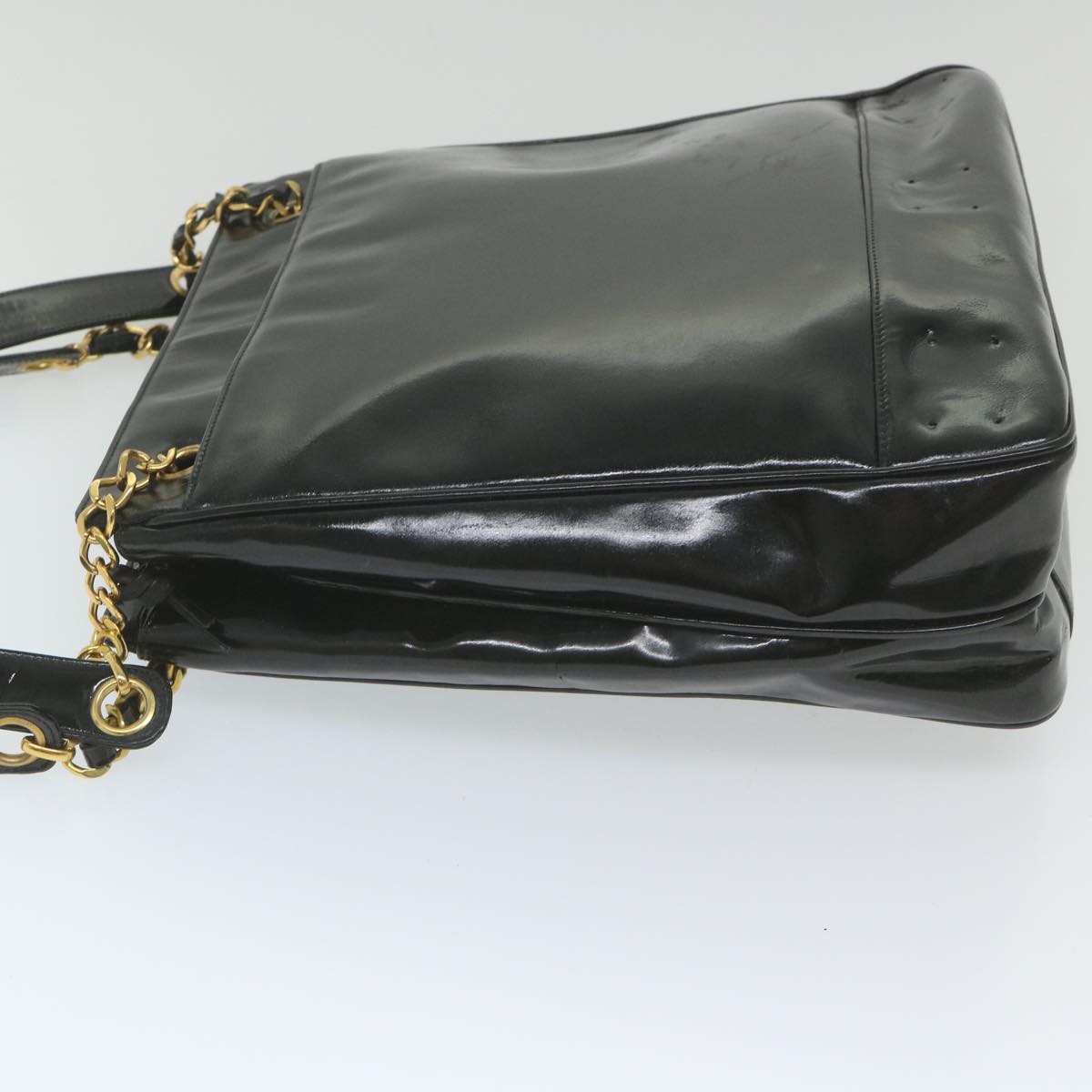 Chanel Chain Shoulder Bag Patent leather Black CC Auth bs