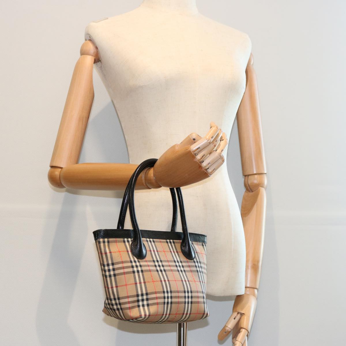 BurberrySs Nova Check Hand Bag Canvas Beige Black Auth bs11498